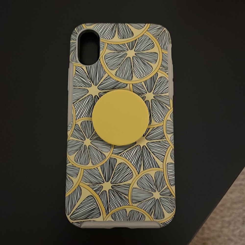 iPhone X Otterbox Case with Pop Socket